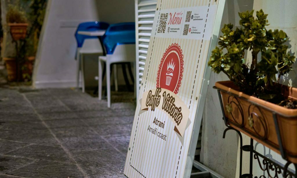 004-caffe-vittoria-atrani-meni-design-new
